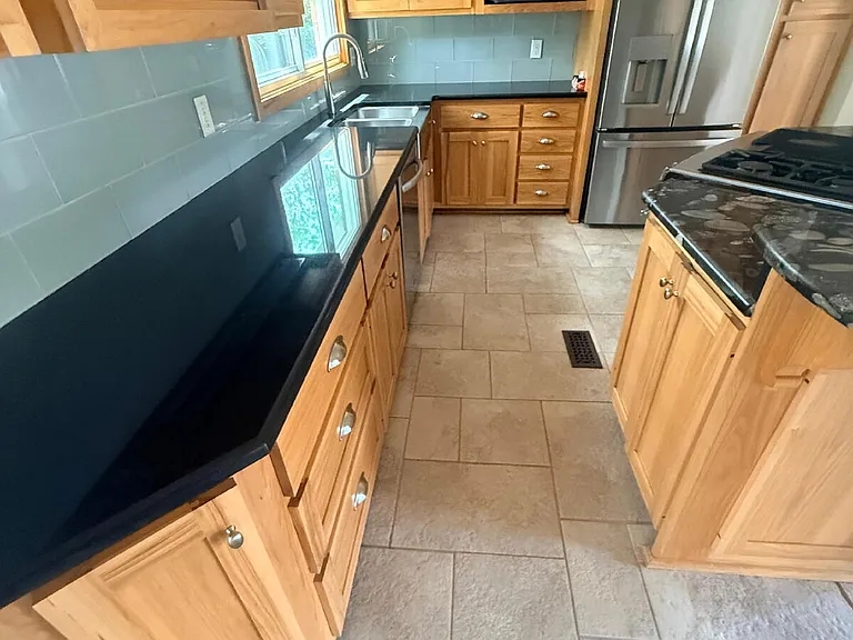 1401 Habersham Dr — Photo 13