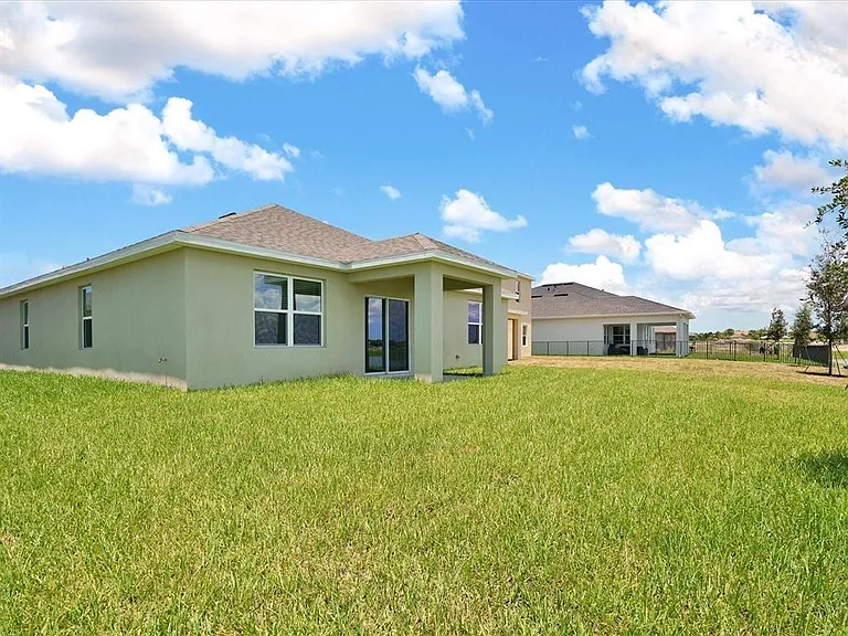 10695 SW Prato Way — Photo 21