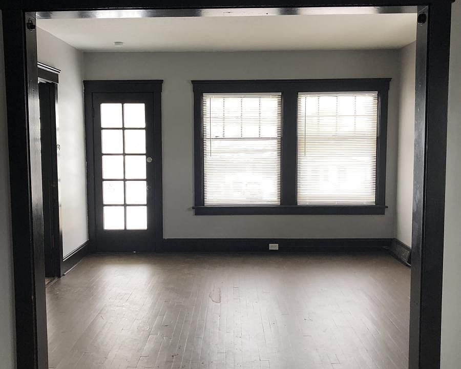 1st image of 10109 Loretta Ave #Up