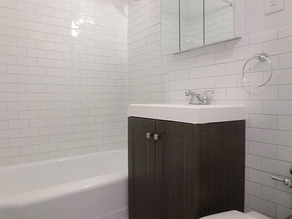 5th image of 1625 Rockaway Pkwy APT 3K