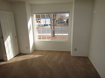 5th image of 4908 Crimson Glory Ln
