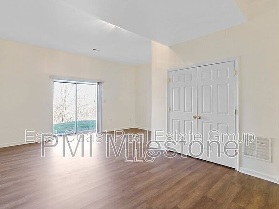 5th image of 91 Grindstone Dr