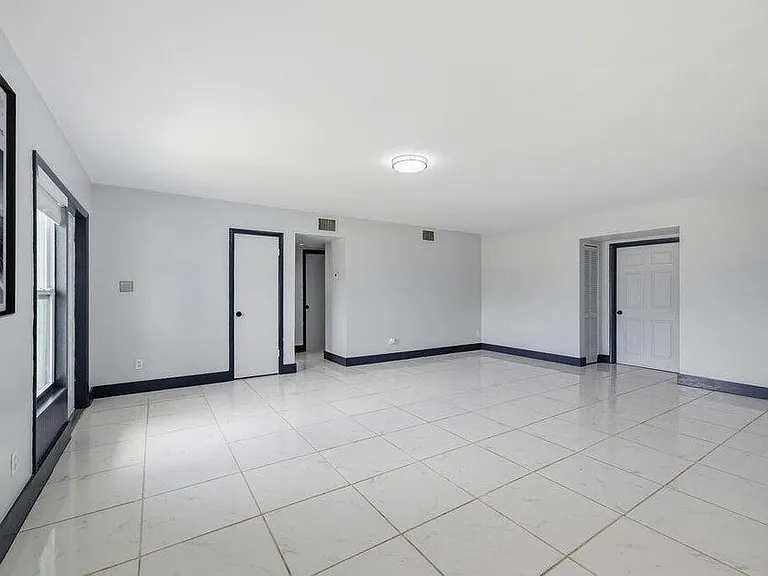102 SE El Sito Ct — Photo 6