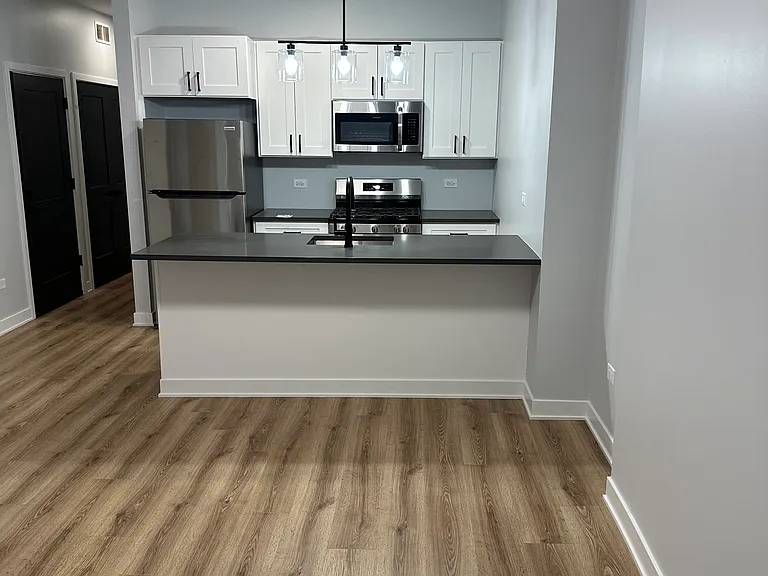6554 S Champlain Ave #1 — Photo 2