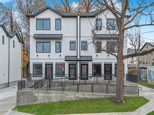 17 Aultman Ave