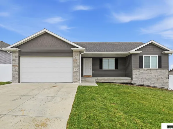 4230 W Rebecca Ln, Lincoln, NE 68528
