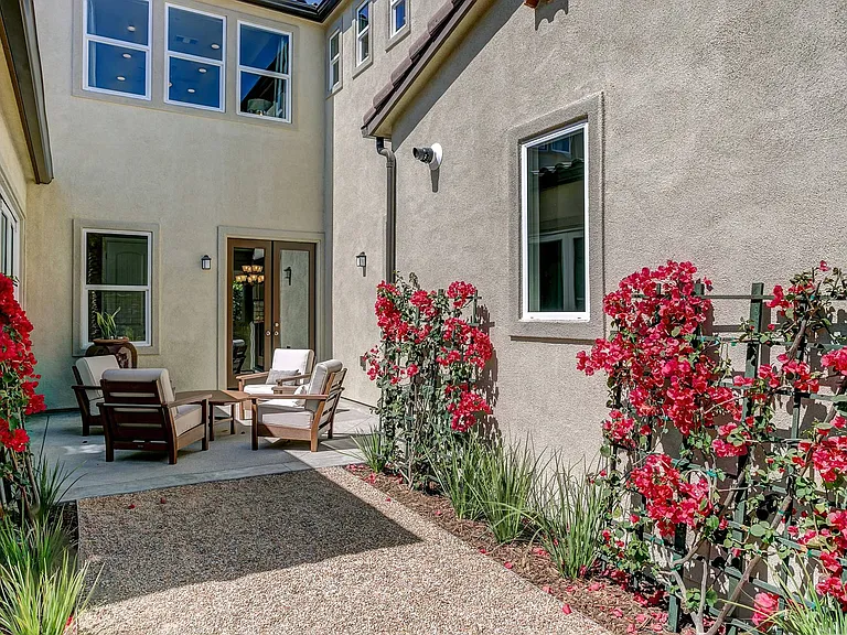 6812 Shadow Wood Dr — Photo 9