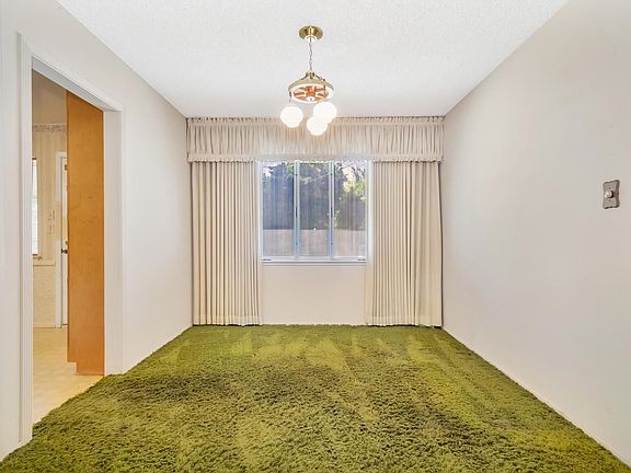 3rd image of 6325 Grattan Way
