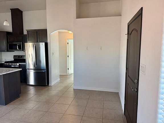 4th image of 3819 E San Gabriel St