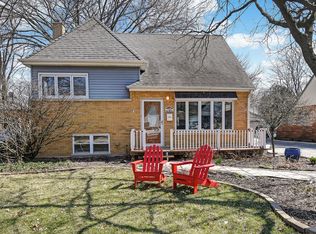 725 S Wisconsin Ave, Villa Park, IL