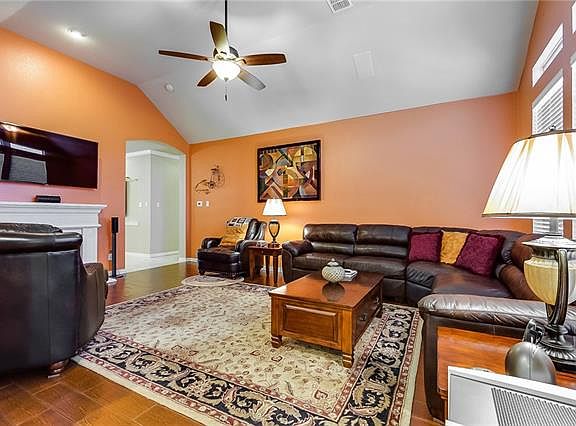 4th image of 3913 Kite Meadow Dr