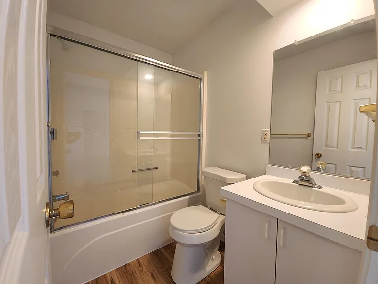 3666 N Center Rd — Photo 11