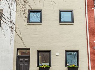 2010 1/2 Addison St, Philadelphia, PA 19146
