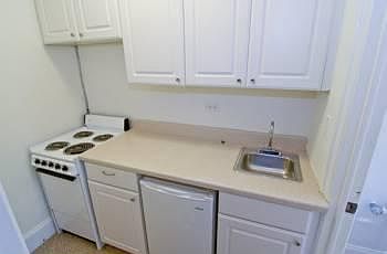 1st image of 2117 N Sedgwick St #G1
