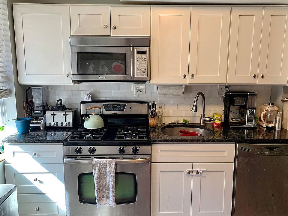 1st image of 2224 Montrose St