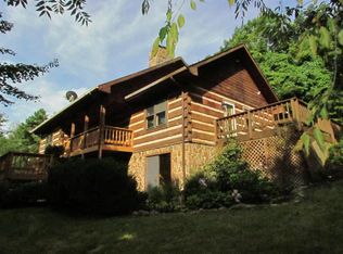7821 Honeysuckle Rd, Bent Mountain, VA 24059