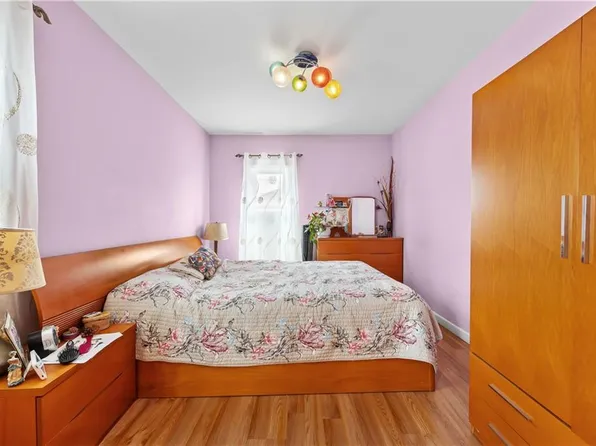 8 Lester Court image 12 of 25