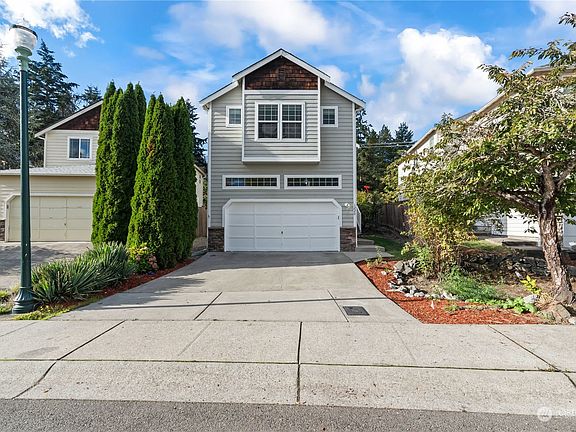 2nd image of 1220 69th Avenue E