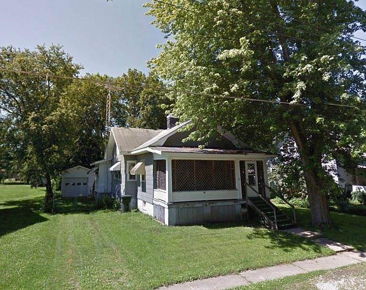 2nd image of 311 Illinois St
