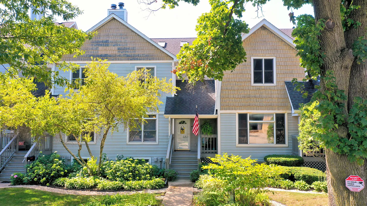 49 W Johnson St photo 1