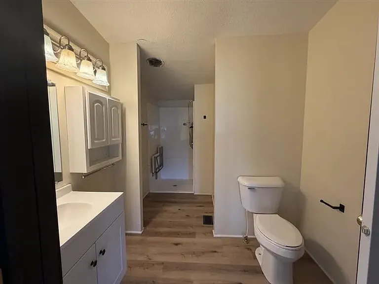 9904 Coburg Dr #9904C — Photo 8