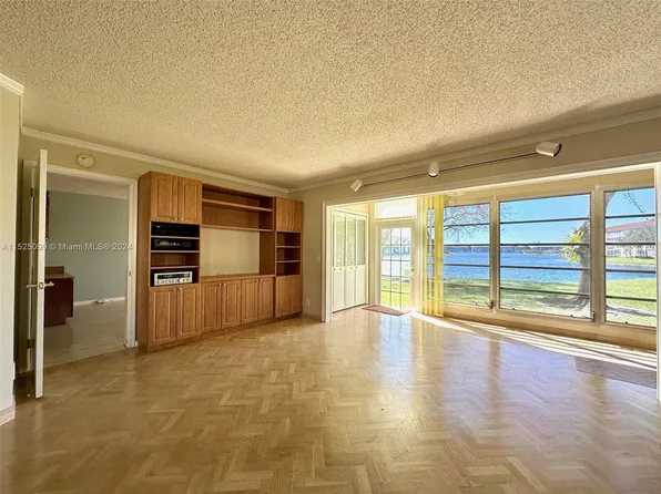 12950 SW 13th St APT 114D, Pembroke Pines, FL 33027