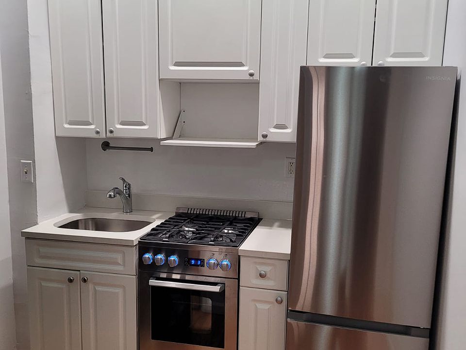 1st image of 7 Jones St #4A