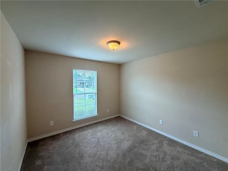 9646 Estate Dr — Photo 28