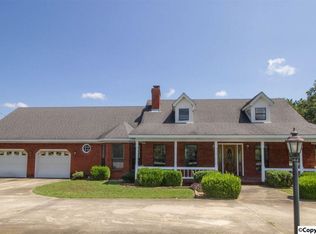 690 Spring Creek Rd, Courtland, AL 35618