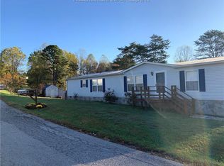 353 Maplewood Heights Dr, Ripley, WV 25271
