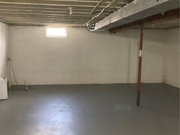 4th image of 813 Northway St