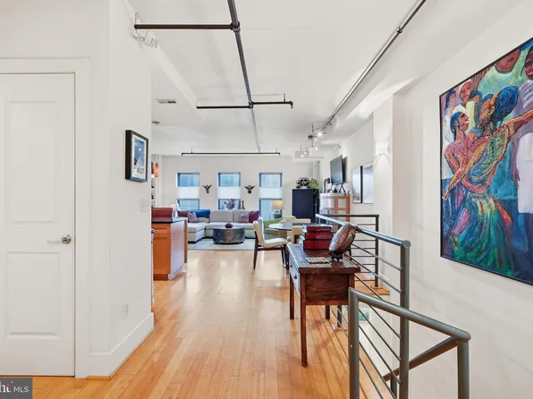 2328 Champlain St NW APT 101, Washington, DC 20009