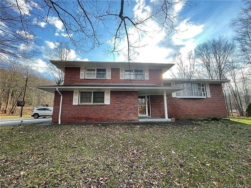 1st image of 5 Kirchner Ln