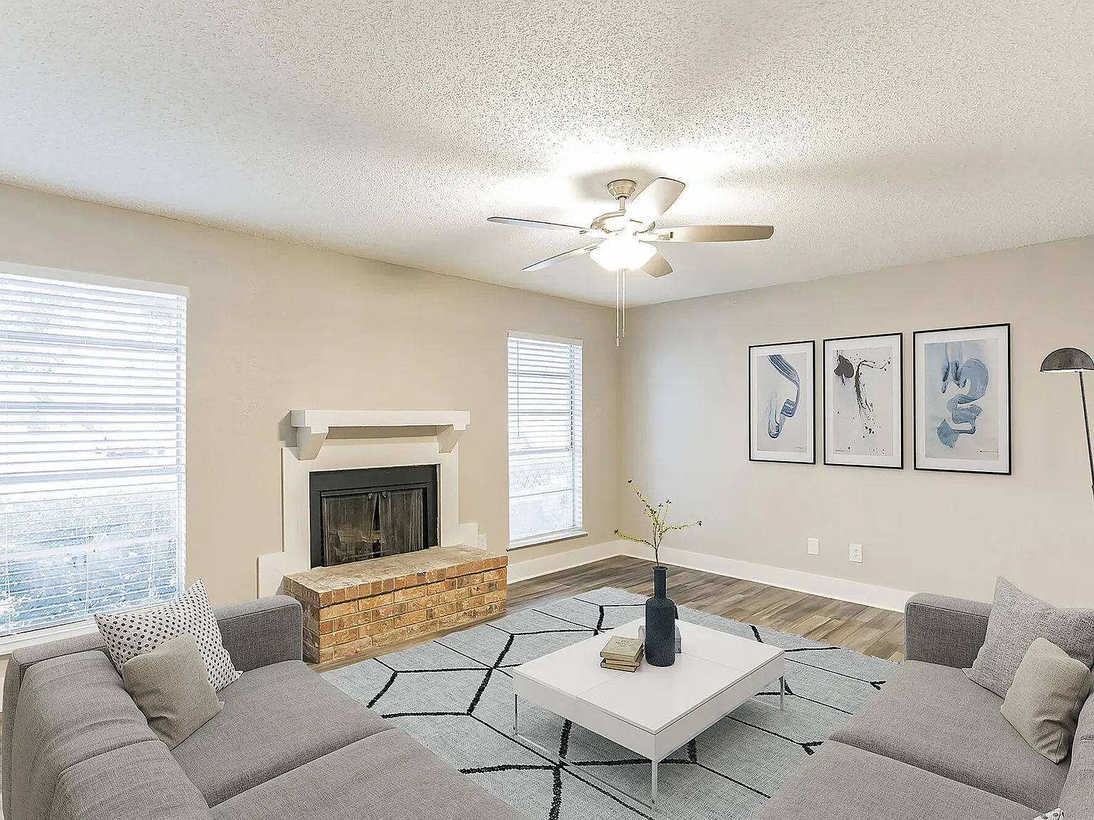 Hazelwood Apartment Homes — Photo 2
