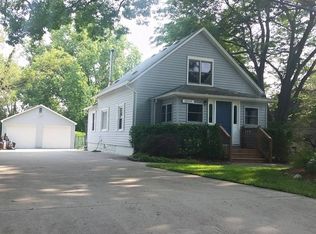 42445 Schoolcraft Rd, Plymouth, MI 48170