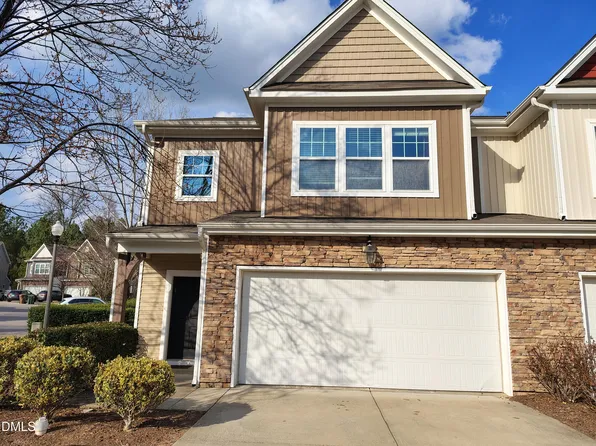 831 Davidson Point Rd, Cary, NC 27513