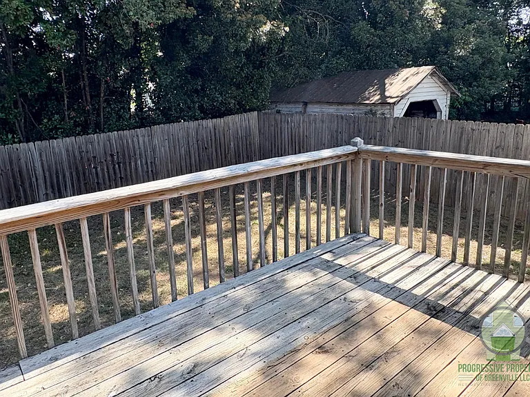 520 Perry Ave — Photo 13