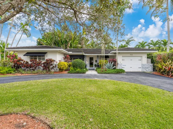 700 Vilabella Ave, Coral Gables, FL 33146
