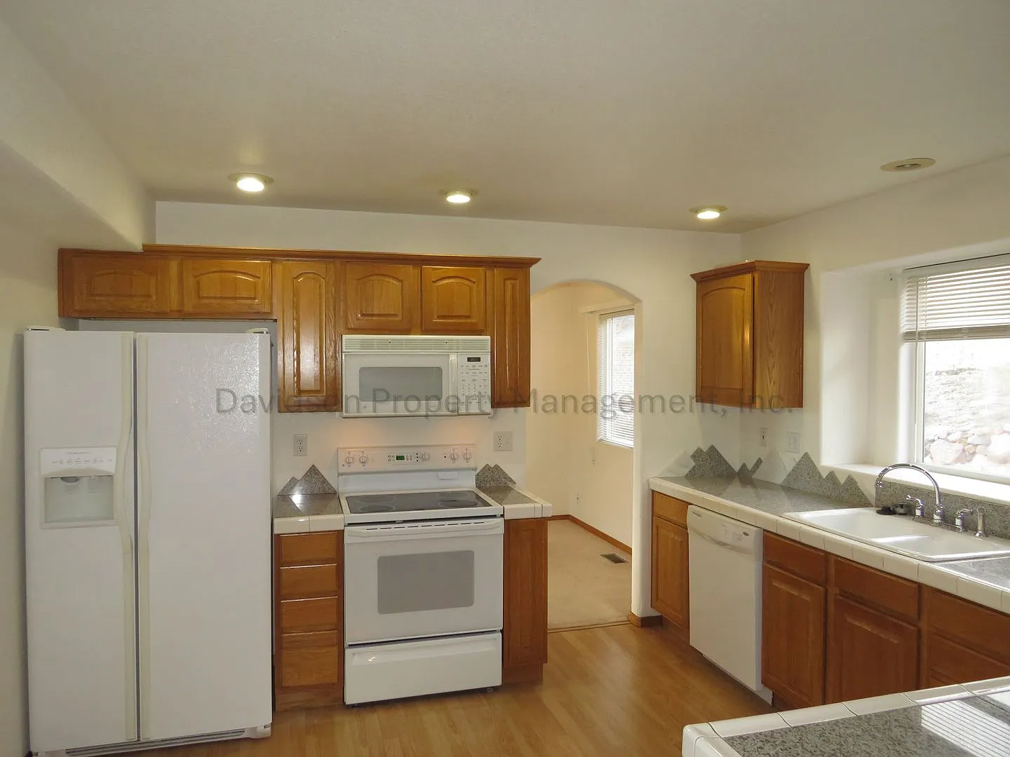 Stunning 3 Bedroom House in North Gleneagle — Photo 4