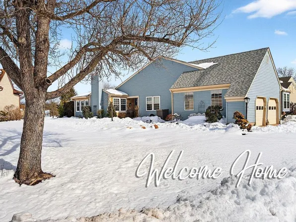 3 George Washington Dr, Monroe Township, NJ 08831