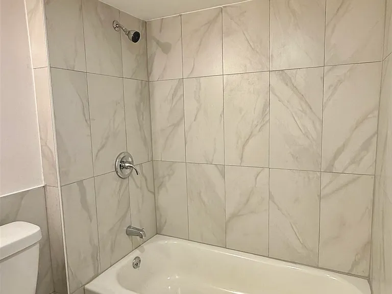 11 E 37th St #3 — Photo 8