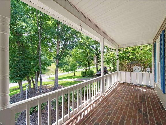 3rd image of 1616 Loughborough Ct