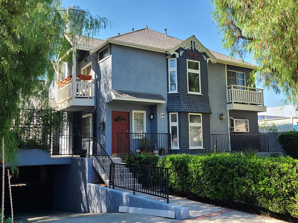 29 S Allen Ave #106