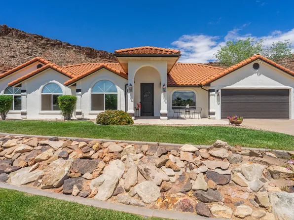 2690 Aquarius Cir, Saint George, UT 84790