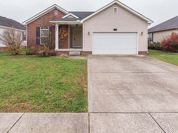 3rd image of 257 Oxford Cir