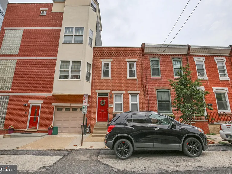 2645 Bainbridge St — Photo 21
