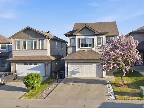 1523 36th Ave NW, Edmonton, AB T6T 0M5