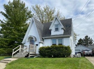 2007 Harriet St, Racine, WI 53404