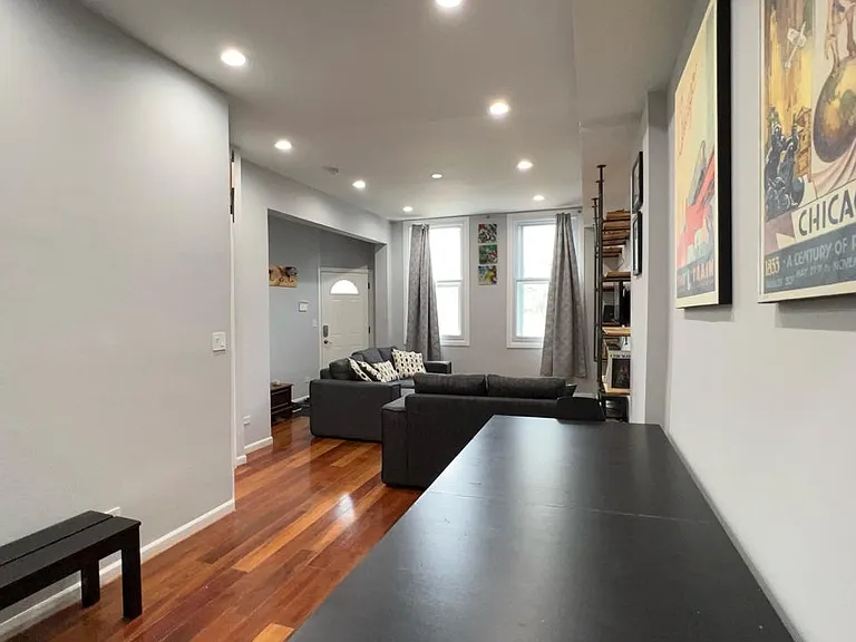 1915 S Loomis St #3 — Photo 13