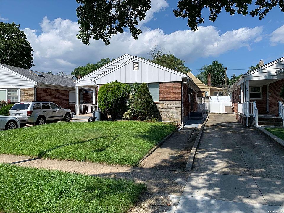 1st image of 55-11 260th St
